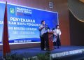 Wali Kota Medan Rico Waas Serahkan Bantuan Biaya Pendidikan Untuk 214 Mahasiswa